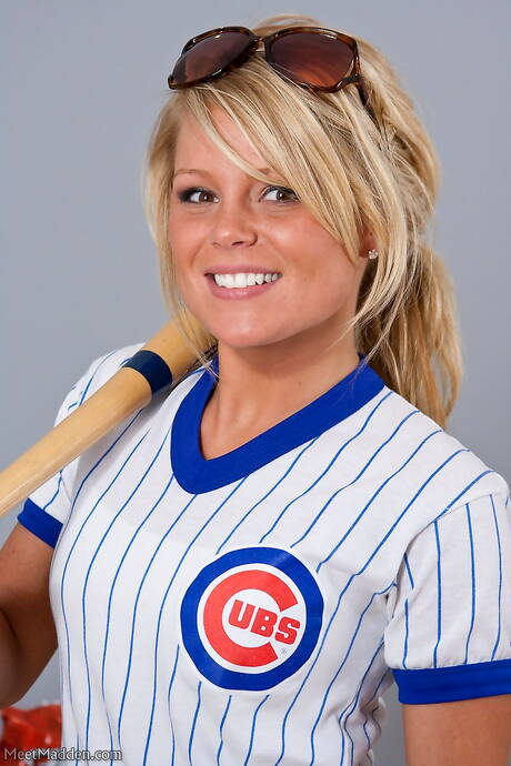 Pink Velvet Vault are excited to present you with a xxx photo gallery showcasing Madden unveiling beautiful shape