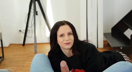 TMW VR Net offers a free pic gallery with Caroline Mann in hot sex action