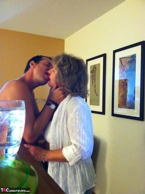 TAC Amateurs xxx picture collection featuring Busty Bliss xxx gallery 266774